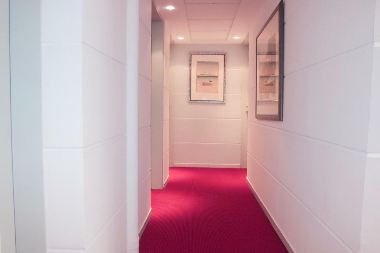 Hotel Victory Athena Bagian luar foto