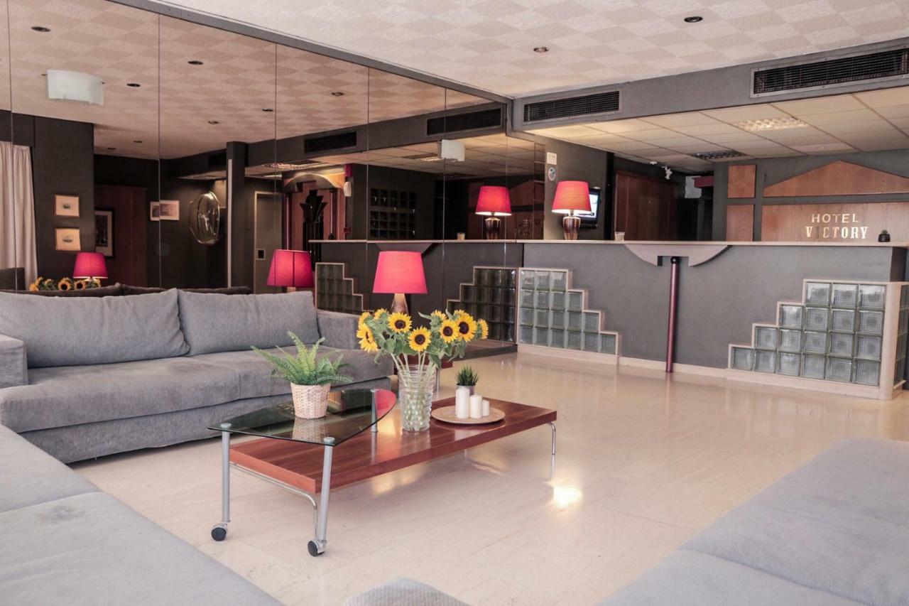 Hotel Victory Athena Bagian luar foto